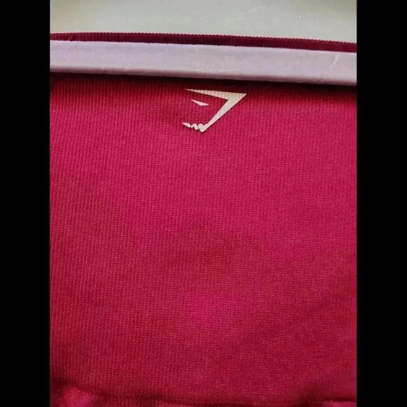 Gymshark High-Waisted Capris - Deep Pink Fitness Leggings - Picture 3 of 7